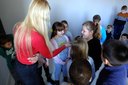 Siedmiolatki odwiedziły dziś Radio Ziemi Wieluńskiej