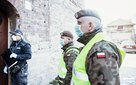 Żołnierze 9 Łódzkiej Brygady Obrony Terytorialnej wspierają Policjantów