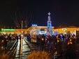 Uroczyste zapalenie światełek na choince w Wieluniu
