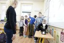 Robotyka, hiszpański i biblioteka - jakie jeszcze atuty swojej szkoły dostrzegają uczniowie jednej z wieluńskich podstawówek?
