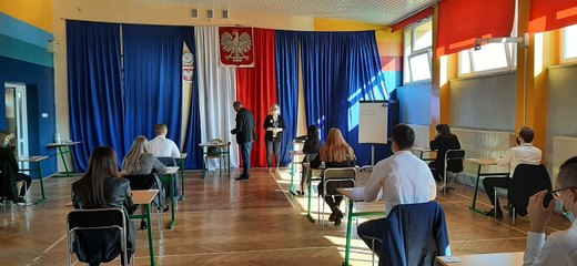 Po raz drugi matury odbywają się w reżimie sanitarnym. Jak przygotowana jest największa szkoła w powiecie wieluńskim?