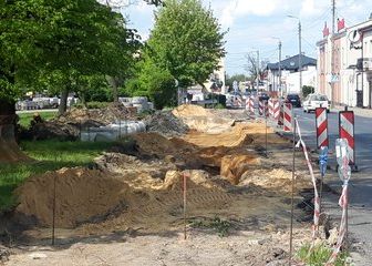 Wieluń: wyłania się obraz ulicy Podwale. Została zrobiona ze starobruku
