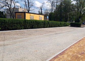 Wieluń: wyłania się obraz ulicy Podwale. Została zrobiona ze starobruku