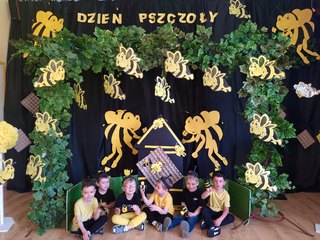 „Światowy Dzień Pszczół”  w Publicznym Przedszkolu nr 4 z Oddziałami Integracyjnymi w Wieluniu