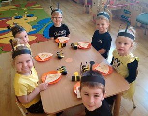 „Światowy Dzień Pszczół”  w Publicznym Przedszkolu nr 4 z Oddziałami Integracyjnymi w Wieluniu