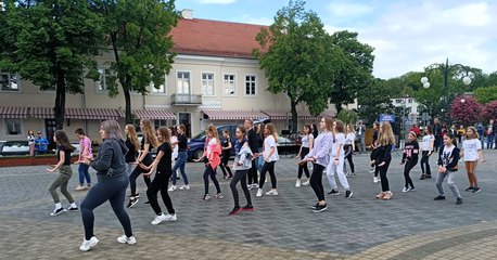 Freedom – młodzież zorganizowała happening w Wieluniu