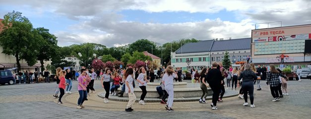 Freedom – młodzież zorganizowała happening w Wieluniu