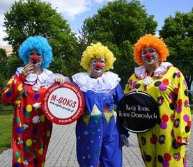 Kulturalnie i sportowo. Dzień Dziecka na Orliku w Praszce