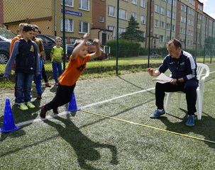 Kulturalnie i sportowo. Dzień Dziecka na Orliku w Praszce