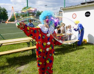 Kulturalnie i sportowo. Dzień Dziecka na Orliku w Praszce