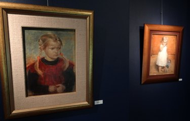 „Portret dziecka” - wystawa Aliny Sibery w Muzeum Ziemi Wieluńskiej została otwarta