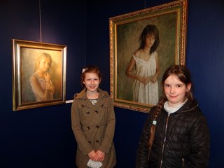 „Portret dziecka” - wystawa Aliny Sibery w Muzeum Ziemi Wieluńskiej została otwarta
