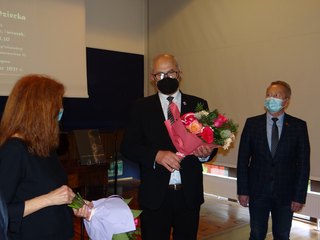 „Portret dziecka” - wystawa Aliny Sibery w Muzeum Ziemi Wieluńskiej została otwarta