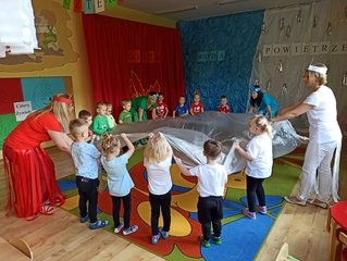 Taniec żywiołów w wieluńskim przedszkolu