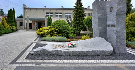 Nauka na wypasie, czyli mała-wielka szkoła w Bogdańczowicach