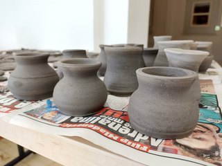 W Muzeum w Praszce toczą naczynia i modelują w glinie