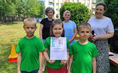 Mali sportowcy z Publicznego Przedszkola nr 3 w Wieluniu