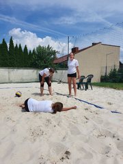 Zagrały w wakacyjnym turnieju plażówki