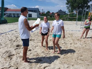 Zagrały w wakacyjnym turnieju plażówki