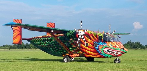 Fly Fest w Piotrkowie Trybunalskim. Na lotnisko Aeroklubu Piotrkowskiego przybyło 12 tys. ludzi