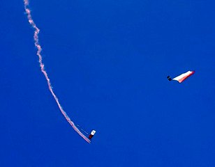 Fly Fest w Piotrkowie Trybunalskim. Na lotnisko Aeroklubu Piotrkowskiego przybyło 12 tys. ludzi