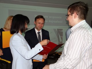 Klasa politechniczna w II LO w Wieluniu pod patronatem firmy Wielton i Politechniki Łódzkiej ze stuprocentową zdawalnością matury