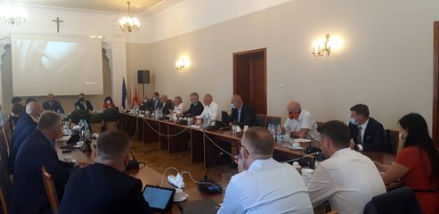 „Zacznijcie budować, a nie burzyć” - apeluje mieszkaniec Wielunia. Trwa sesja Rady Miejskiej