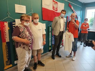 Kolekcja piłkarska Andrzeja Mroza prezentowana jest w Powiatowej Bibliotece Publicznej w Wieluniu
