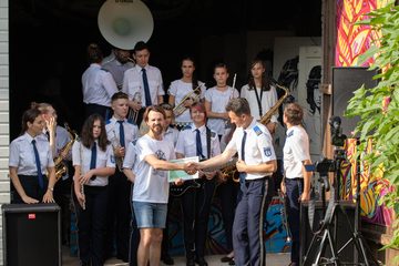 Żytstoock za nami. Impreza w stodole przyciągnęła artystów i performersów