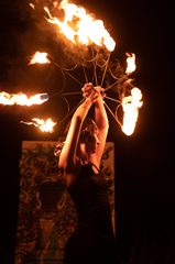 Żytstoock za nami. Impreza w stodole przyciągnęła artystów i performersów