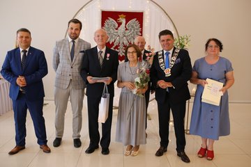 Złote Gody w gminie Wieluń. Medale Prezydenta RP otrzymały 53 pary