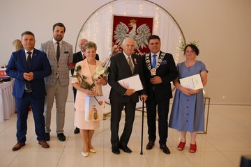 Złote Gody w gminie Wieluń. Medale Prezydenta RP otrzymały 53 pary