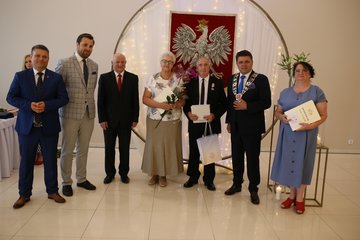Złote Gody w gminie Wieluń. Medale Prezydenta RP otrzymały 53 pary