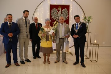 Złote Gody w gminie Wieluń. Medale Prezydenta RP otrzymały 53 pary