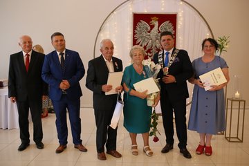 Złote Gody w gminie Wieluń. Medale Prezydenta RP otrzymały 53 pary