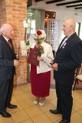 Złote Gody w gminie Wierzchlas. Medalem Prezydenta RP odznaczonych zostało 12 par