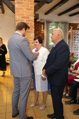 Złote Gody w gminie Wierzchlas. Medalem Prezydenta RP odznaczonych zostało 12 par