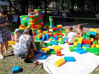 Happy Bus dotarł do Wielunia – mnóstwo darmowych atrakcji dla najmłodszych
