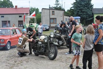 Widawa: Po raz trzeci zorganizowano Rajd Pojazdów Historycznych