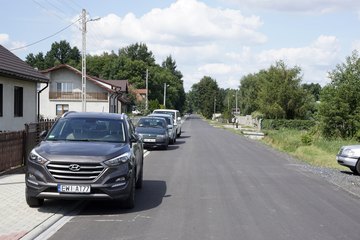 Przebudowany odcinek drogi powiatowej Czarnożyły – Dębina w Leniszkach został oficjalnie oddany do eksploatacji