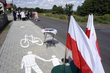 Przebudowany odcinek drogi powiatowej Czarnożyły – Dębina w Leniszkach został oficjalnie oddany do eksploatacji