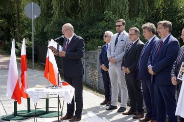 Przebudowany odcinek drogi powiatowej Czarnożyły – Dębina w Leniszkach został oficjalnie oddany do eksploatacji