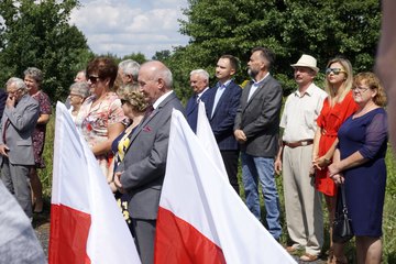 Przebudowany odcinek drogi powiatowej Czarnożyły – Dębina w Leniszkach został oficjalnie oddany do eksploatacji