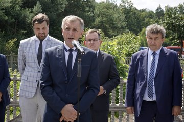 Przebudowany odcinek drogi powiatowej Czarnożyły – Dębina w Leniszkach został oficjalnie oddany do eksploatacji