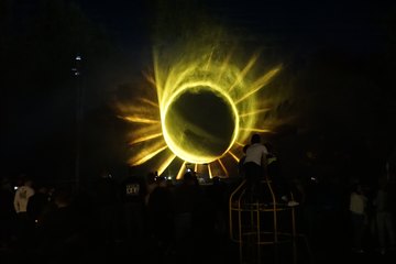 Iluminacja drzew i wyjątkowy pokaz laserowy na Wojewódzkim Święcie Chrzanu w Osjakowie
