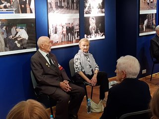 Wzruszające spotkanie harcerzy ze światkami 1 września 1939 roku w wieluńskim muzeum