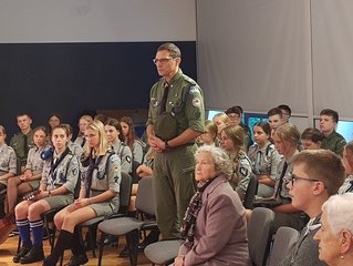 Wzruszające spotkanie harcerzy ze światkami 1 września 1939 roku w wieluńskim muzeum