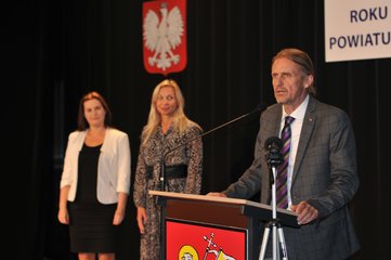Uroczyste powiatowe rozpoczęcie roku szkolnego odbyło się w PMDKiS w Wieluniu