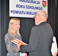 Uroczyste powiatowe rozpoczęcie roku szkolnego odbyło się w PMDKiS w Wieluniu