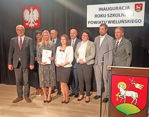Uroczyste powiatowe rozpoczęcie roku szkolnego odbyło się w PMDKiS w Wieluniu